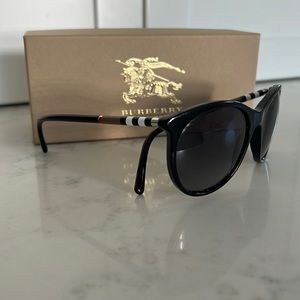 Burberry sunglasses